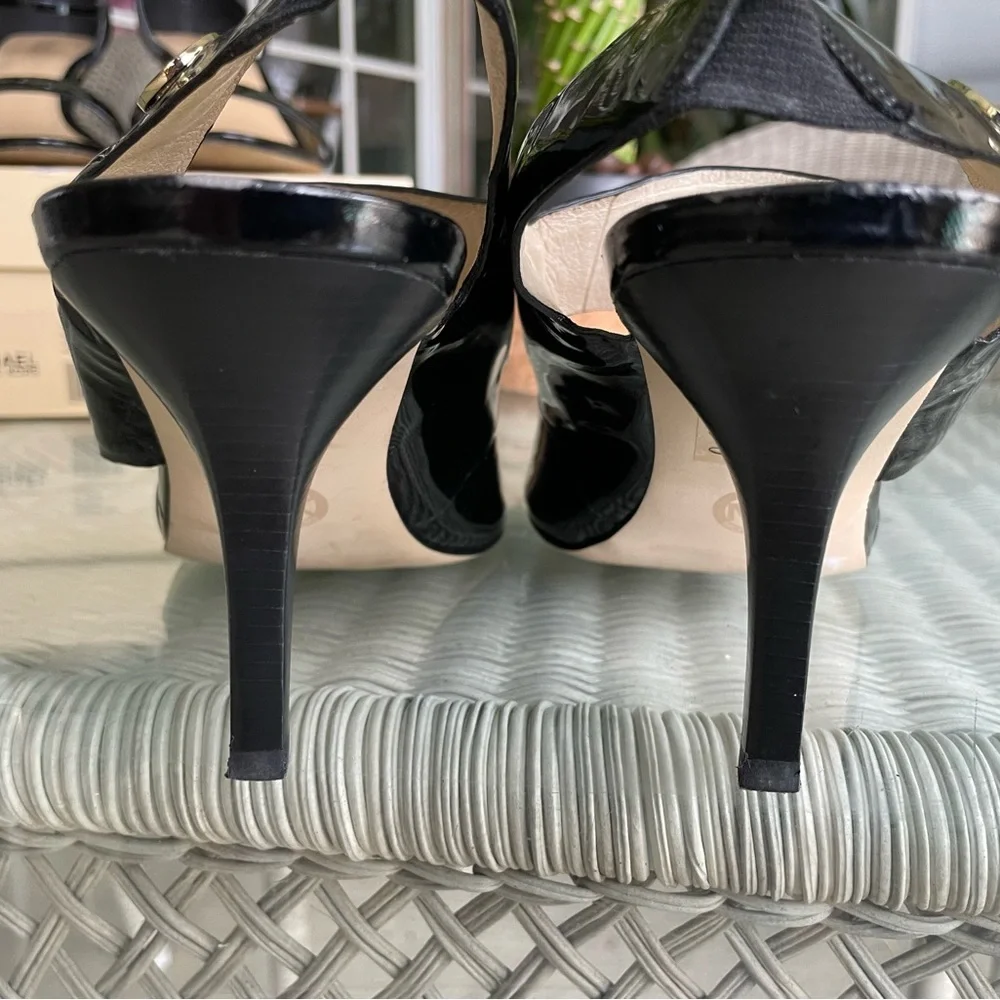 Michael Kors Heels Rochelle Sandal - Picture 4 of 5